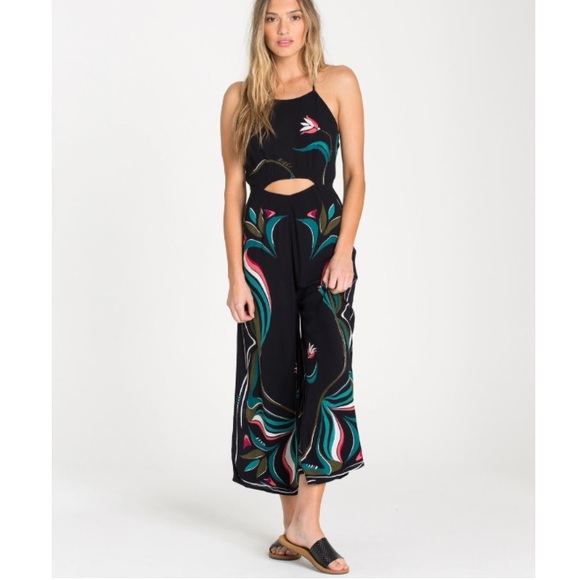 🔥🔥BILLABONG - FLORAL UP JUMPSUIT🔥🔥 - Picture 2 of 8